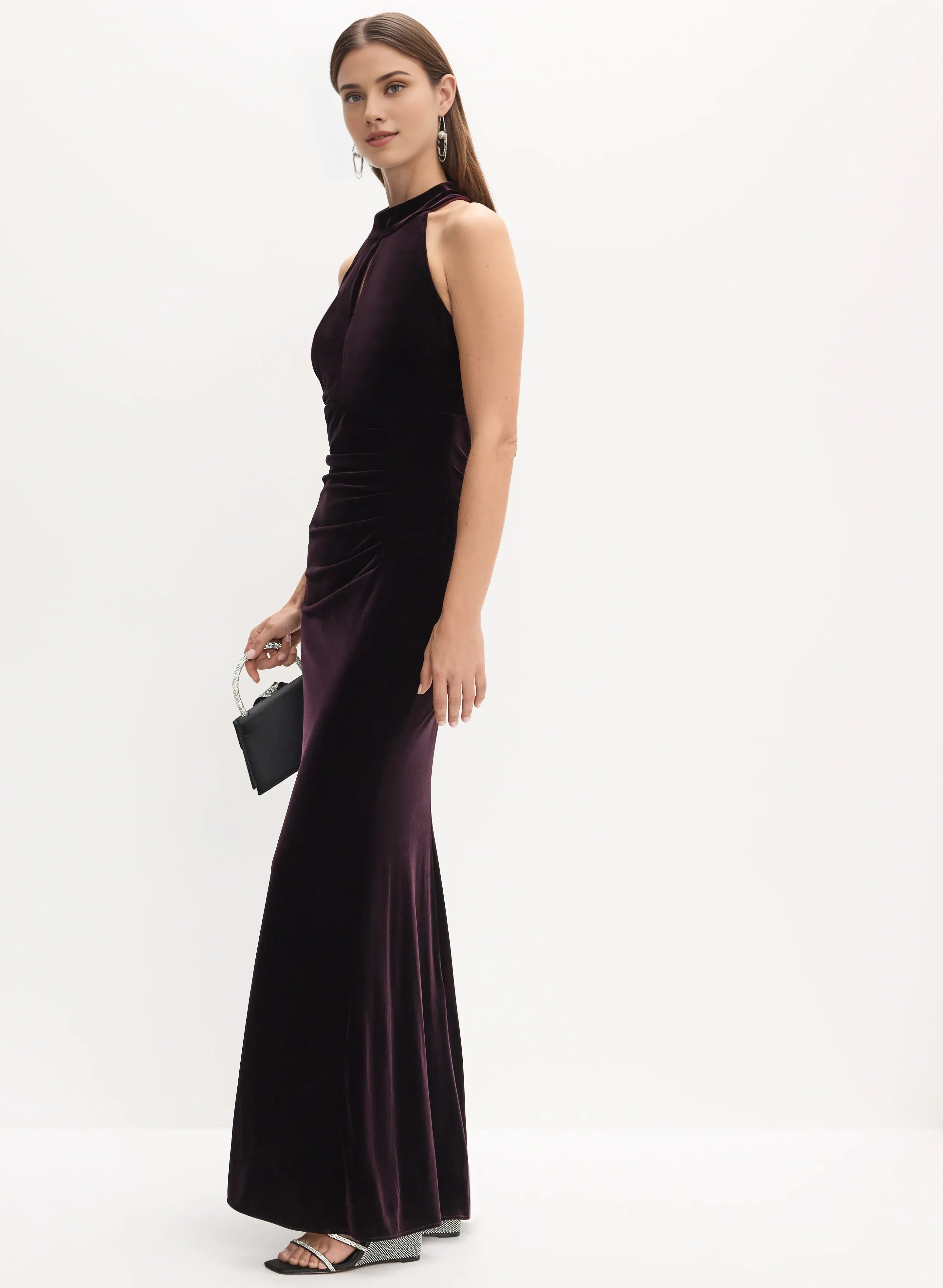 Elegant Mermaid Halter Neck Sleeveless Velvet Floor-Length Prom Dress